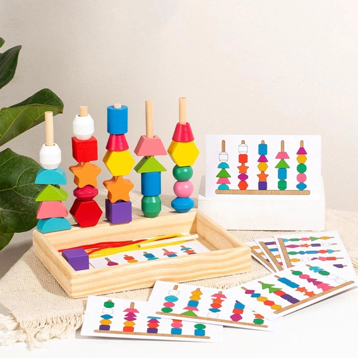 Houten Kralen Met Kaarten Montessori Rijgspel - KidsKorner