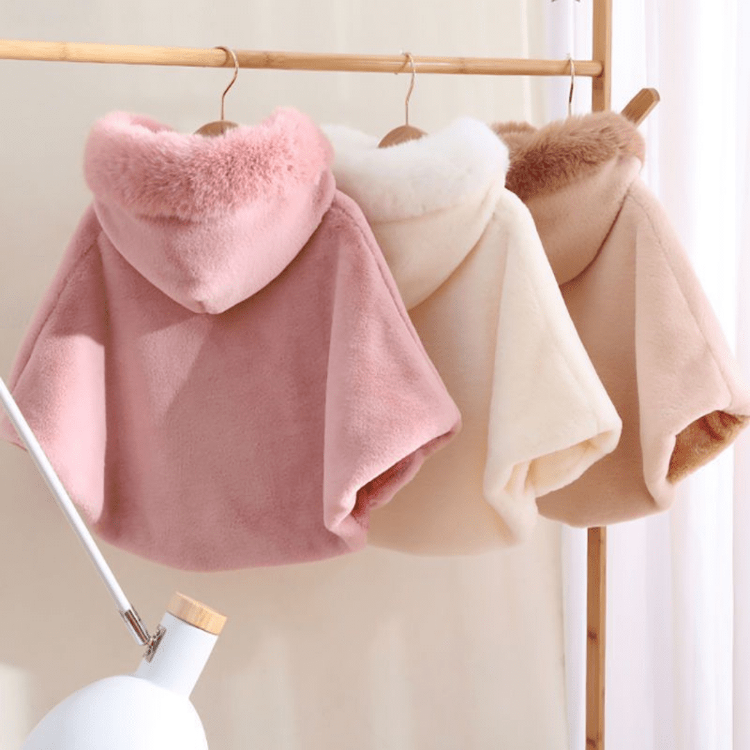 SneeuwLina Teddy Cape Meisje - Poncho Met Capuchon - KidsKorner